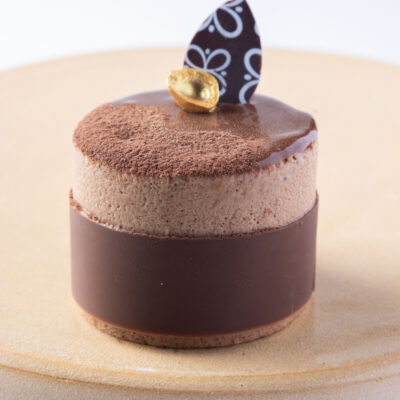 Mousse de Gianduia com Entremêt de Limão Siciliano